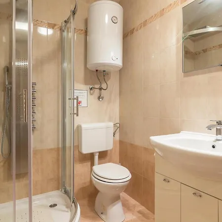 Διαμέρισμα 3 Bedroom Cozy In *