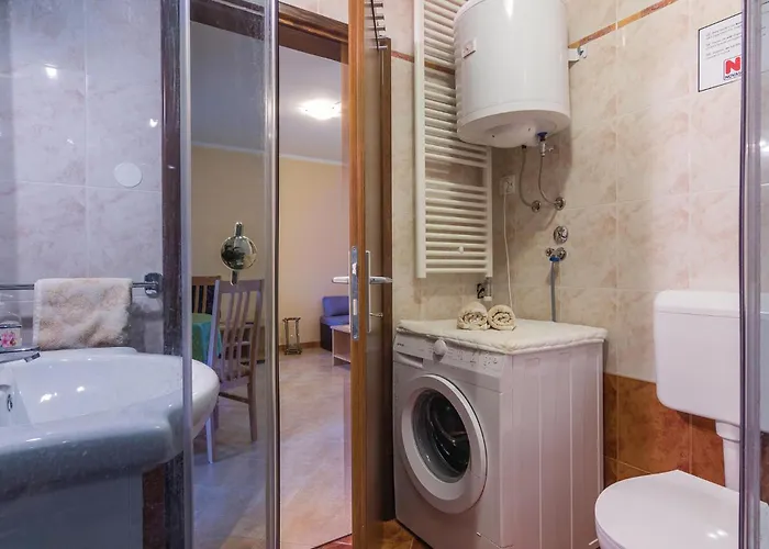 Daire 3 Bedroom Cozy In