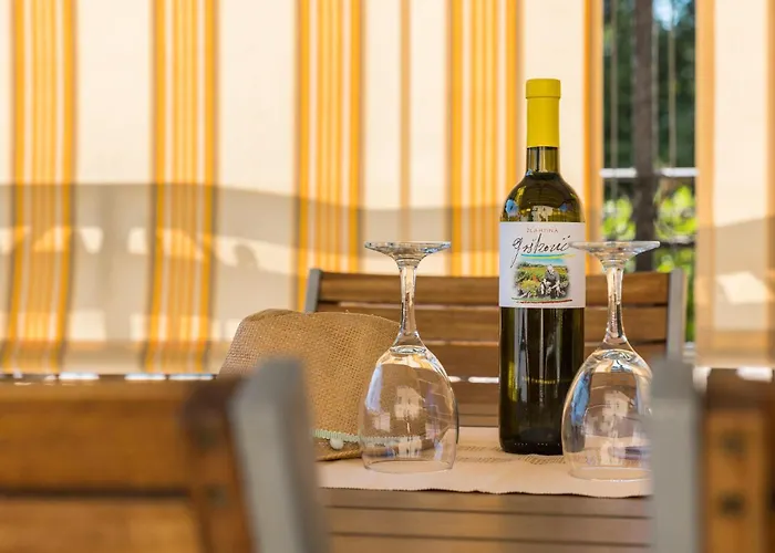 3 Bedroom Cozy In Daire Poreč