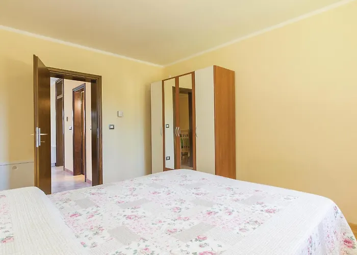 Daire 3 Bedroom Cozy In