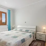 Apartman Amazing Apartment In Porec Porec