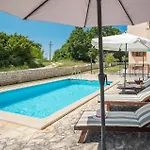 Apartman Amazing Apartment In Porec