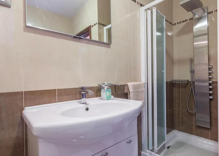 3 Bedroom Cozy In * Пореч