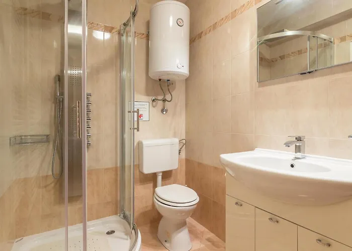 Appartamento 3 Bedroom Cozy In *