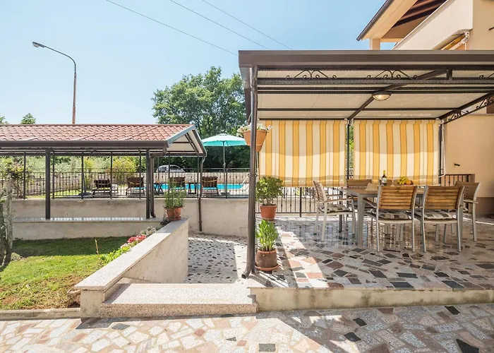 Апартаменты 3 Bedroom Cozy In Пореч